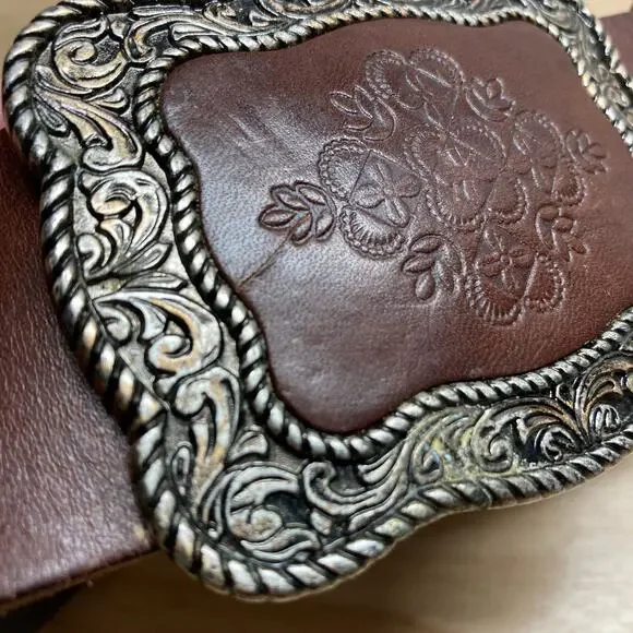 Fossil Brown Leather Buckle Belt SMALL Preowned - Picture 3 of 10